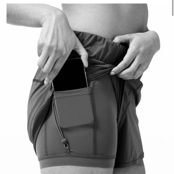 Lululemon Strides Ahead High-Rise Short 4"- Grey - Picture 5 of 6